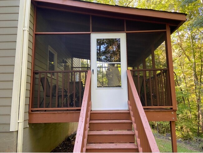 Foto del edificio - 265 Fairfield Cir