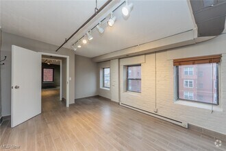 Building Photo - 1360 W 9th St