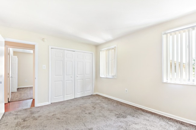 Building Photo - Cedar Heights