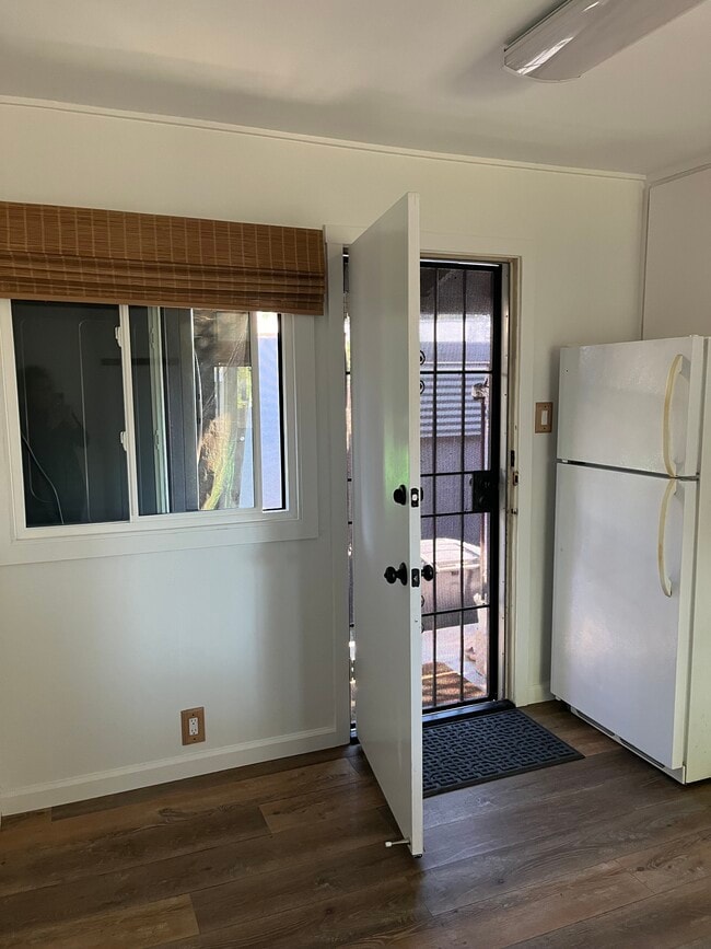 Foto del edificio - 4229 Cordelle Ln