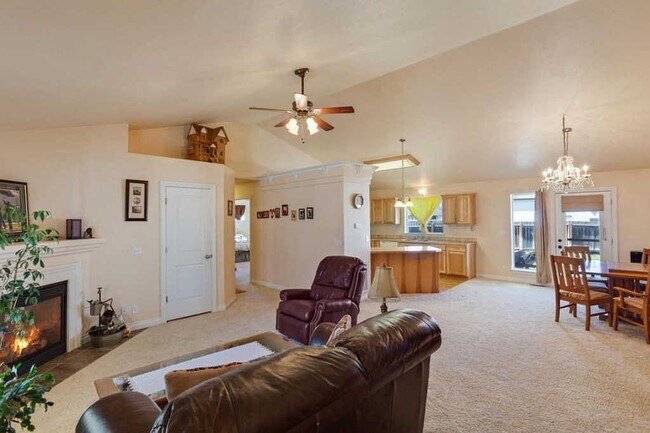 Foto del edificio - 419 W Ashworth Ln