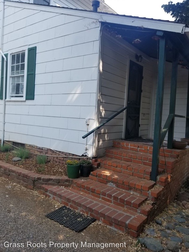 Primary Photo - 311 Alta St