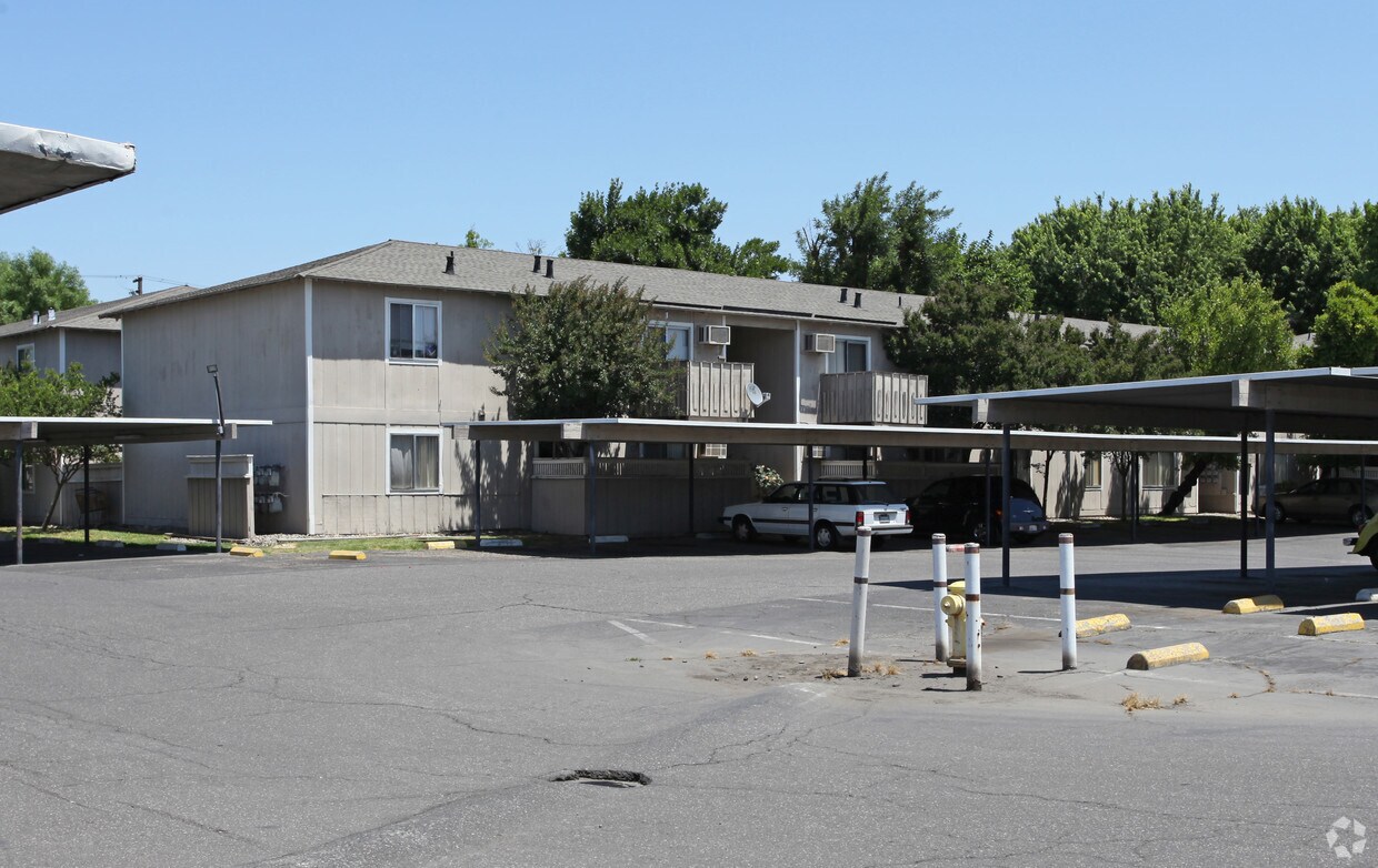 Sierra Glen Apartments 1801 Coffee Rd Modesto, CA