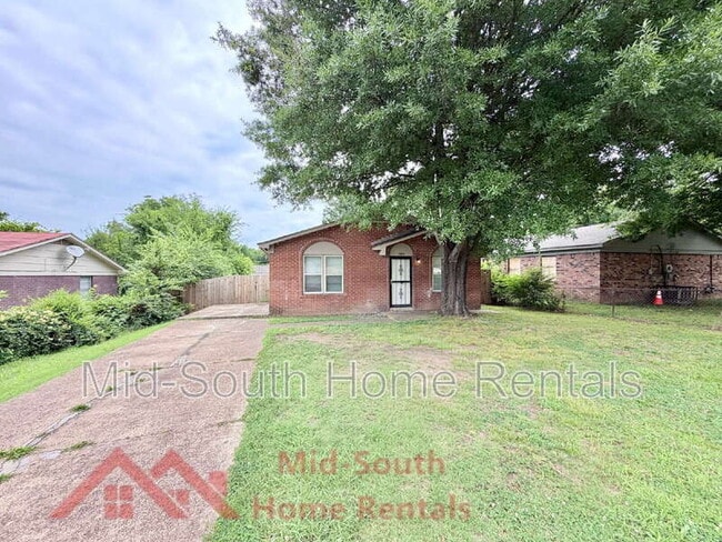 Building Photo - 4400 Elmridge St