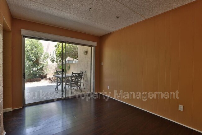 Foto del edificio - 4201 E Camelback Rd