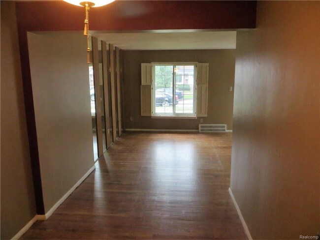 Building Photo - 23324 Edsel Ford Ct