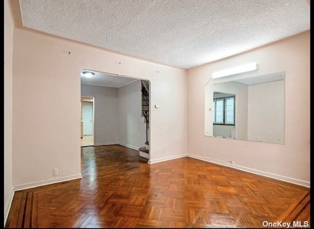 Foto del edificio - 62-74-74 Booth St