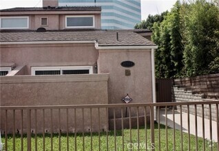 Building Photo - 17041 A Ln