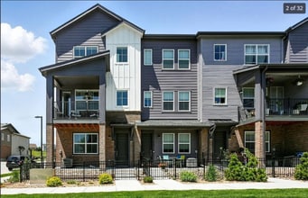 Building Photo - 6988 Ipswich Ct