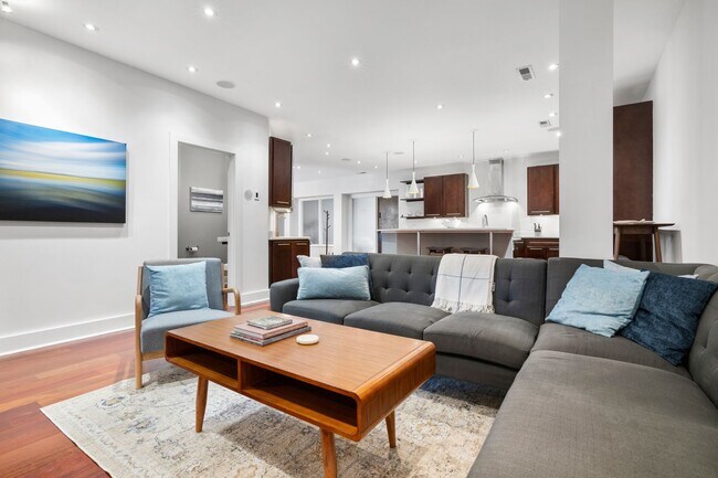 Foto del edificio - 182 E Bay St