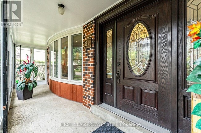 Building Photo - 81 Hillcrest Ave