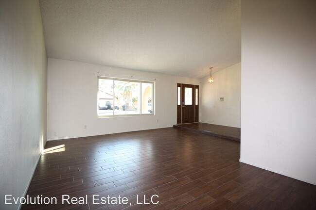 Building Photo - 4 br, 2 bath House - 816 W. Monte Ave