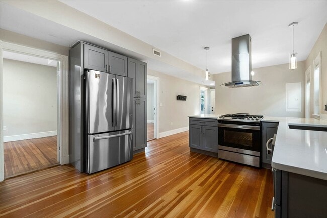 Building Photo - 24 Howes St