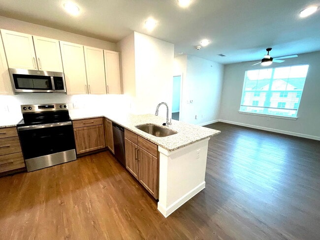 Foto del edificio - 2300 N Friendship Rd