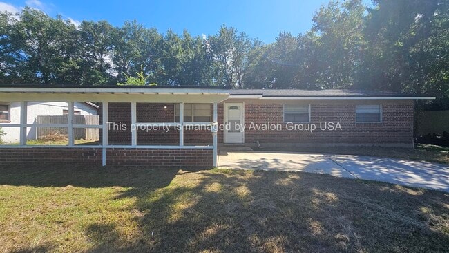 Building Photo - 522 Clermont Ave S