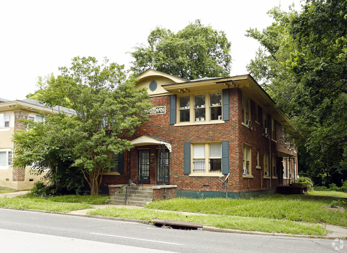 Apartments On Poplar Memphis Tn