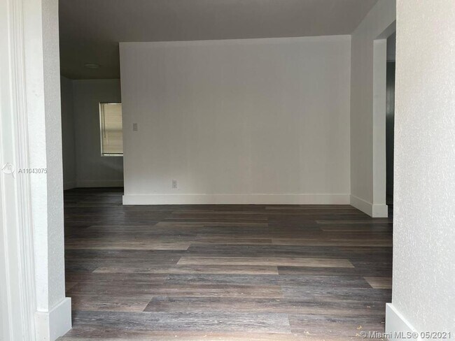 Foto del edificio - 717 54th St