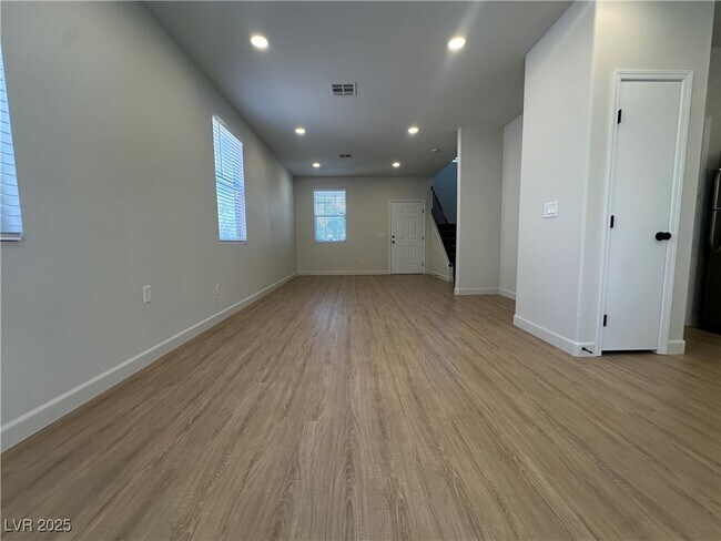 Foto del edificio - 2635 Cottonwillow St