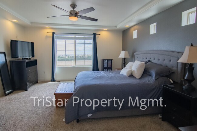 Foto del edificio - 8329 Plumwood Circle