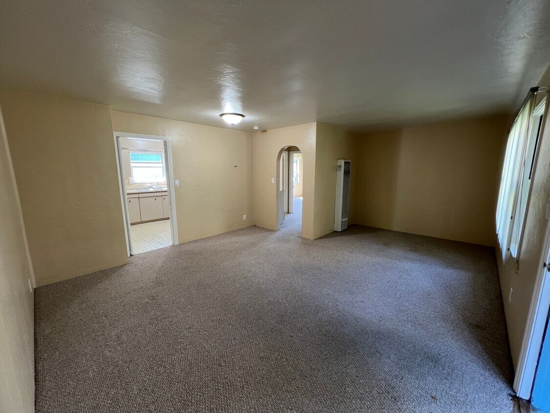 1270 Sixth St Unit 1270, Monterey, CA 93940 Room for Rent in Monterey