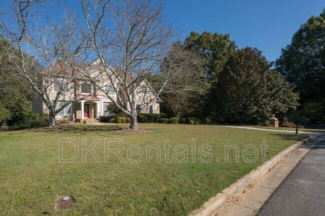 Foto del edificio - 841 Lakeglen Dr