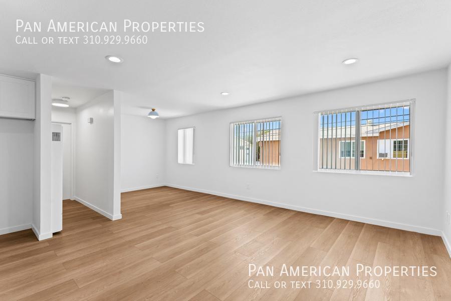 Primary Photo - 994 Valencia St