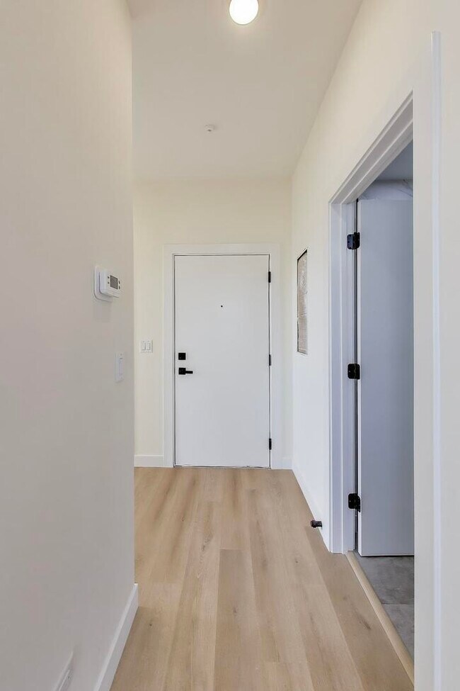 Foto del edificio - 1950 W Lawrence Ave