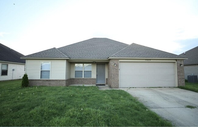 Building Photo - 3809 Remington Dr