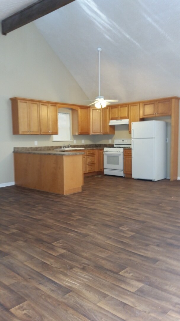 Building Photo - Wide Open Spaces!!!  (No Section 8, Sorry!)