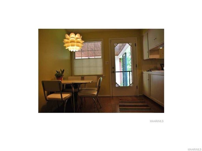 Foto del edificio - 2638 Essex Pl