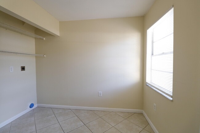 Building Photo - 2016 S 10th St