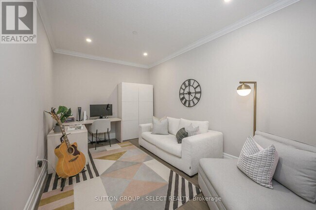 Building Photo - 460 Callaway Rd