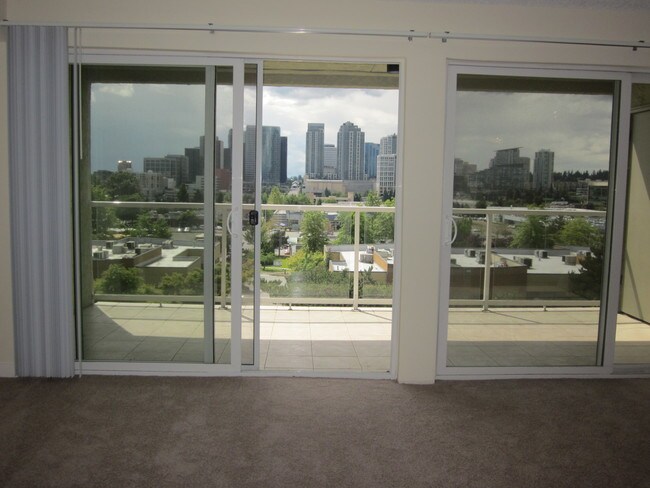 Foto del edificio - 701 122nd Ave NE