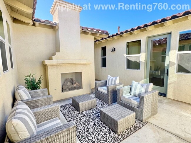 Building Photo - Picturesque Home In 55+ Desert Vista Community!