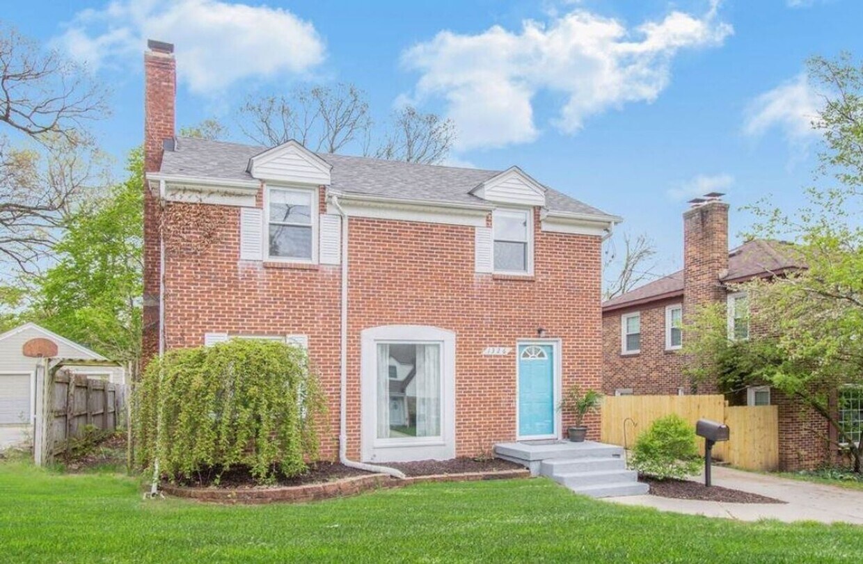Foto principal - Adorable 3 bedroom home on the SE side!