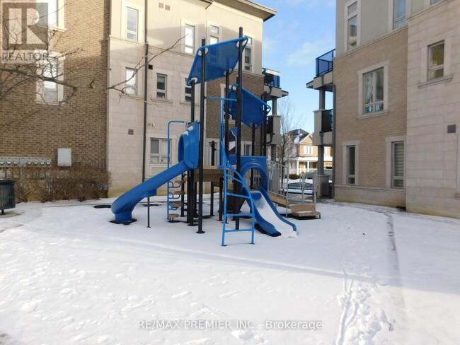 Building Photo - 105 Kayla Crescent