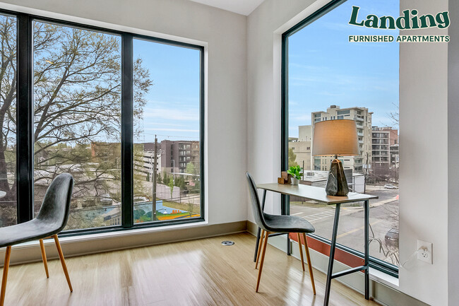 Foto del edificio - 1050 Howell Mill Rd