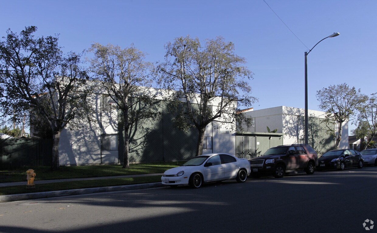 Foto del edificio - Oaktree Apartments