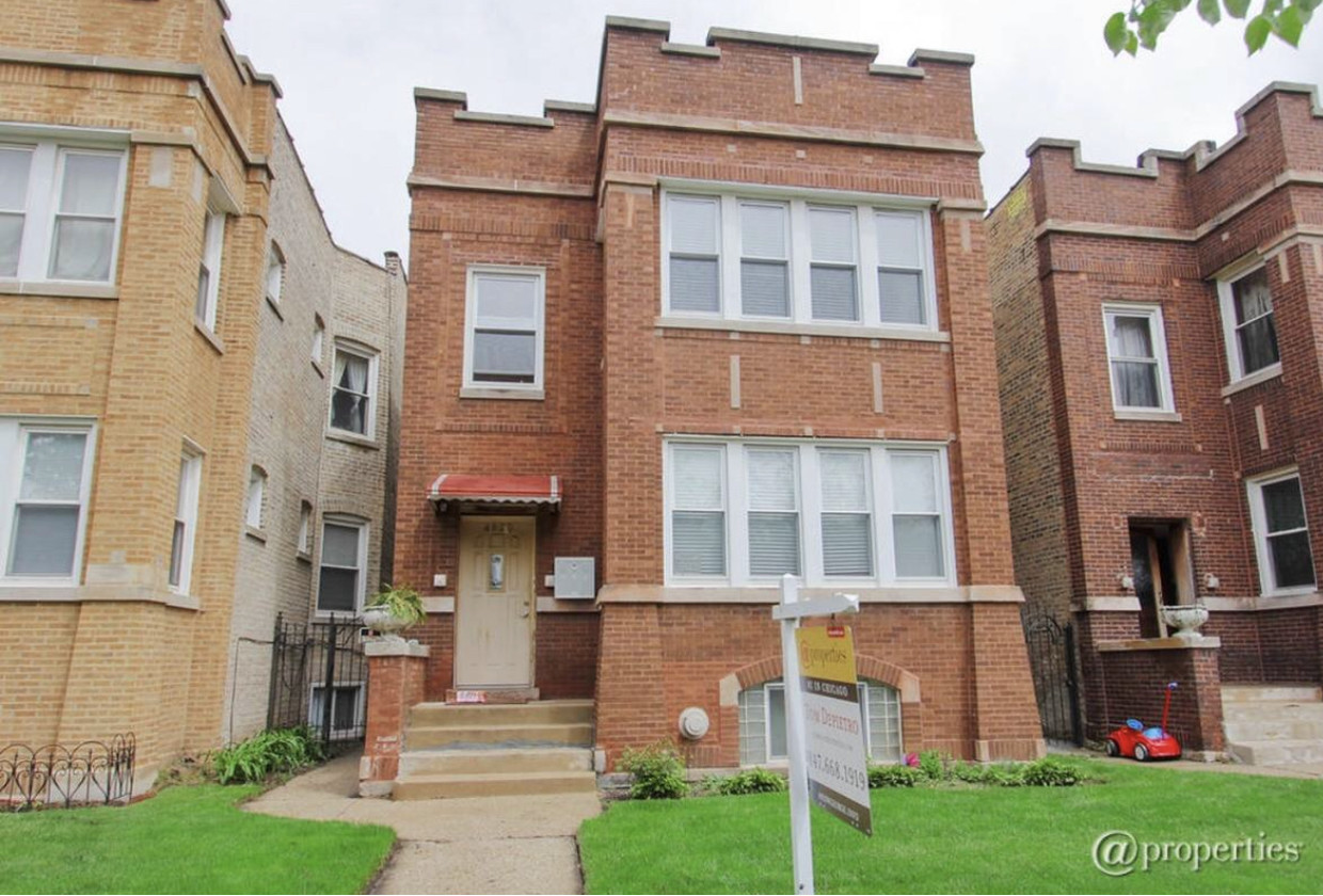 Primary Photo - 4820 W George St