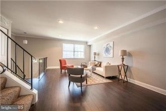 Building Photo - 32 Golden Hill Ct