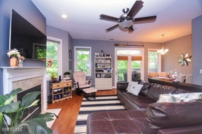 Foto del edificio - 4108 N Kenmore Ave