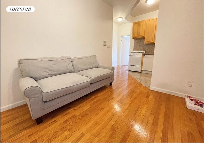 Building Photo - 368 W 127th St