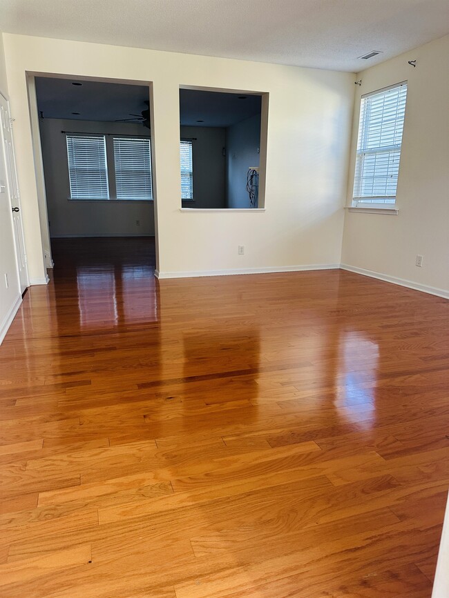 Building Photo - 1150 Brookhill Way