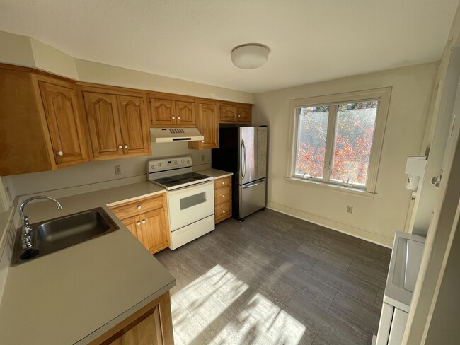 Building Photo - 311 Seaside Ave