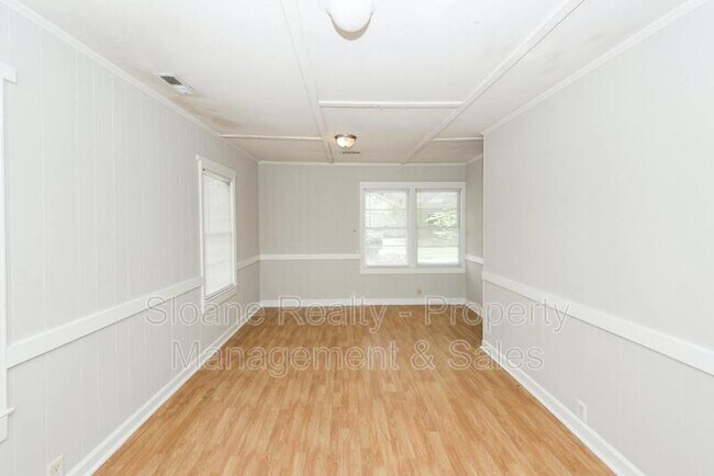 Foto del edificio - 2212 Townsend Rd