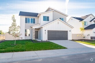 Building Photo - 2640 N Silver Wolf Ave
