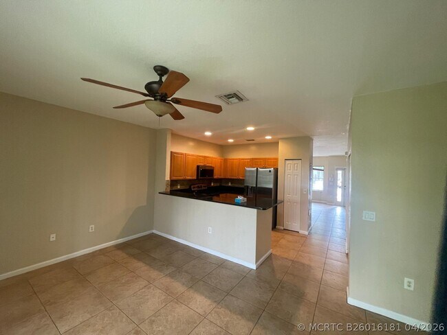 Building Photo - 2796 SW 83rd Ave