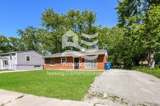 Building Photo - 3967 Downes Dr