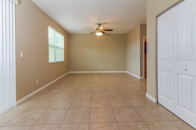 Foto del edificio - 4782 Foxtail Palm Ct