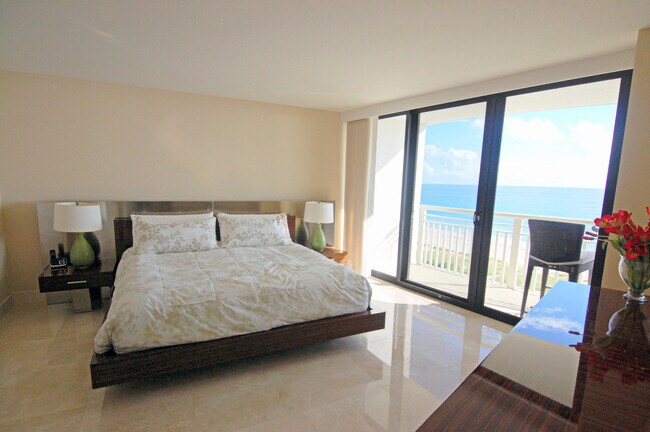 Building Photo - 3000 N Ocean Dr